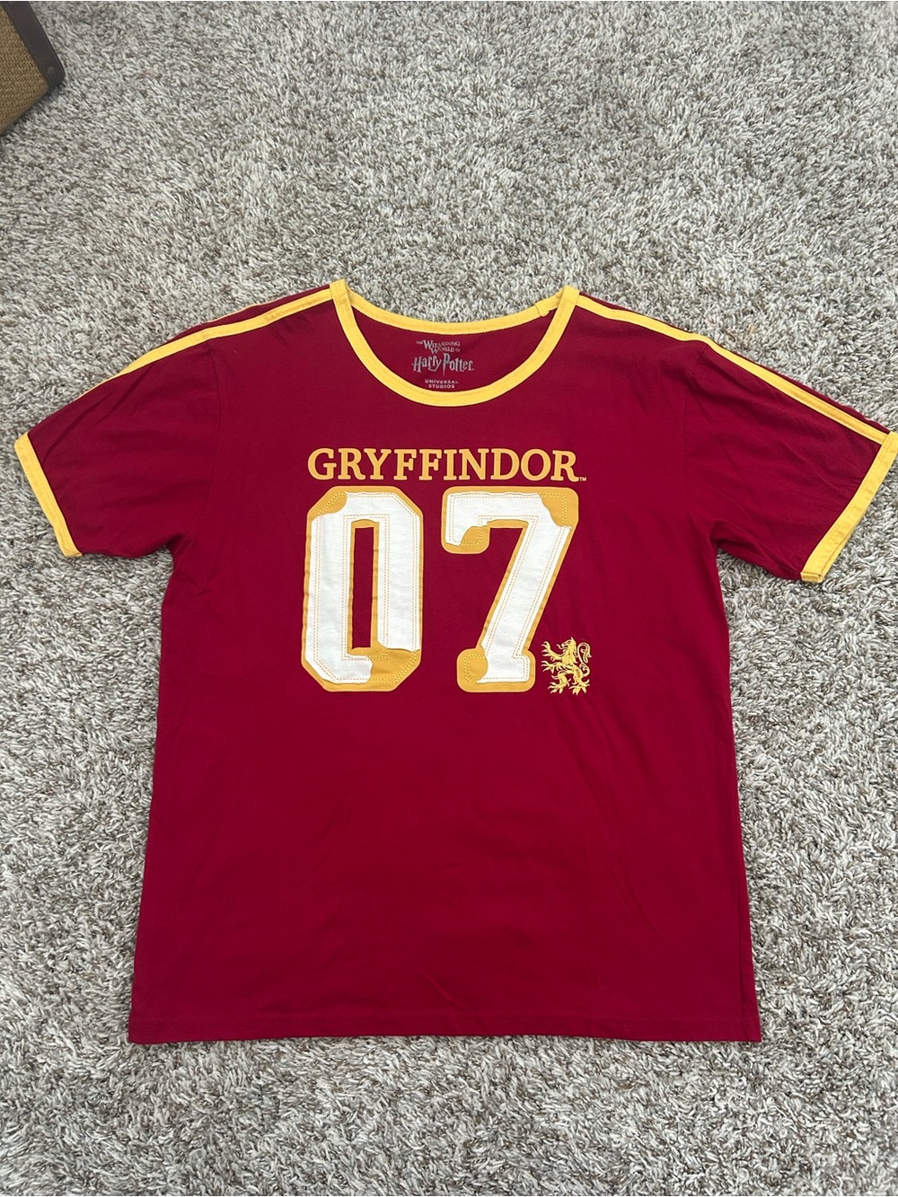 Universal Studios Harry Potter UNISEX Gryffindor T Shirt Size Large